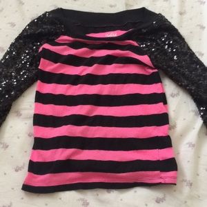 FREE W/ PURCHASE OF $10+!! Justice Girls Shirt